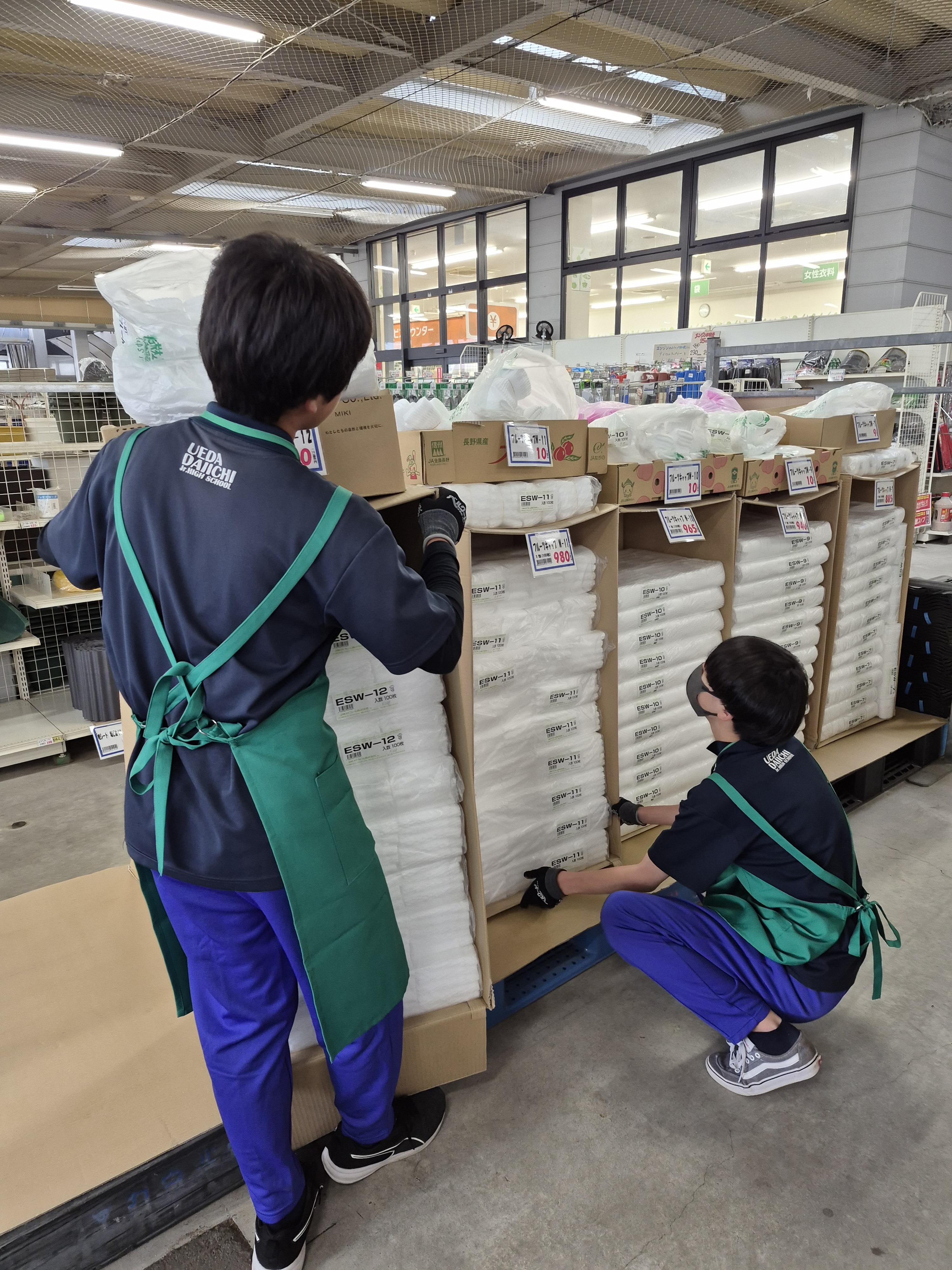 笑顔で活躍！中学生の職場体験受け入れ