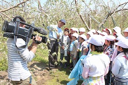 「農業の魅力DVDに、管内農家で収録」の画像