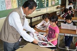 「小学1年生の写真撮り贈る」の画像