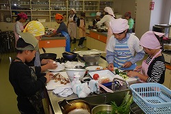 「児童が米学び、調理の実習も」の画像