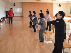 「100歳まで元気に健康ストレッチ」の画像
