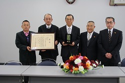 「JAみなみ信州（花き部会）受賞、中山間地の取り組み評価」の画像