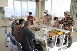 「ダストボックスと清拭布作り施設へ」の画像