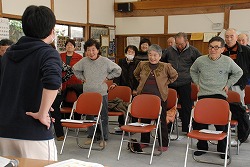 「簡単な運動で健康保とう」の画像