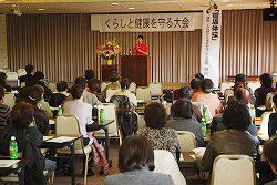 「健康寿命延ばす体操など学ぶ」の画像