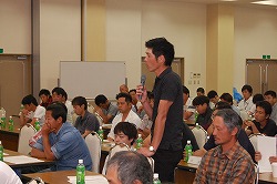「青年部と役員が懇談」の画像