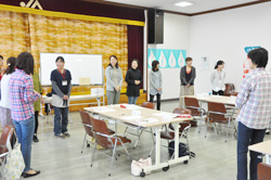 「家計簿の記帳を講習」の画像