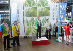「南佐久南部地区3JA組合長がトップセールス」の画像