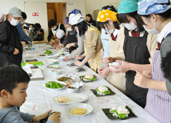 「「おにぎらず」手作り体験も」の画像