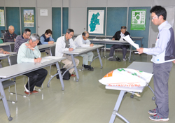 「冬至用カボチャ振興へ。味追求 2品種を選定」の画像