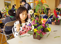 「木曽の花で飾り付け」の画像