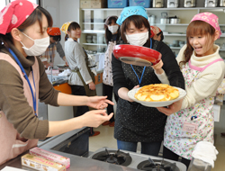 「バレンタインスイーツ作る」の画像