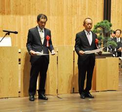 「1個人1団体を、優秀農家に選定」の画像