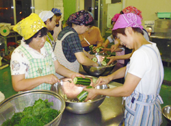 「てっぽう漬け、地元産で作る」の画像