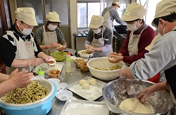 「かりっふわっ 灰焼きおやき人気」の画像