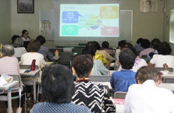 「認知症の症状学ぶ」の画像