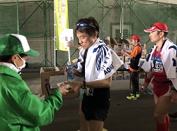 「マラソン大会で、県産米おにぎり」の画像