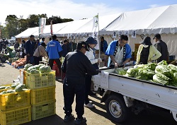 「日頃の感謝の気持ちを込めて　秋の大感謝祭開催」の画像