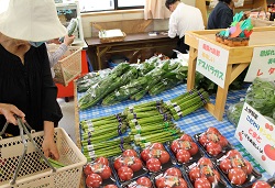 「今年度の営業スタート　勇気野菜館」の画像