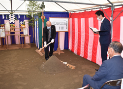 「小布施支所建て替え、11月末完成予定」の画像