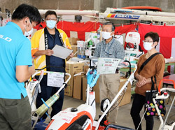 「農業機械・自動車展示即売会」の画像