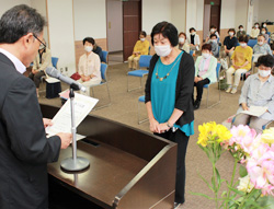 「塾生65人に修了証書を贈る　第13期げんき塾が閉講」の画像